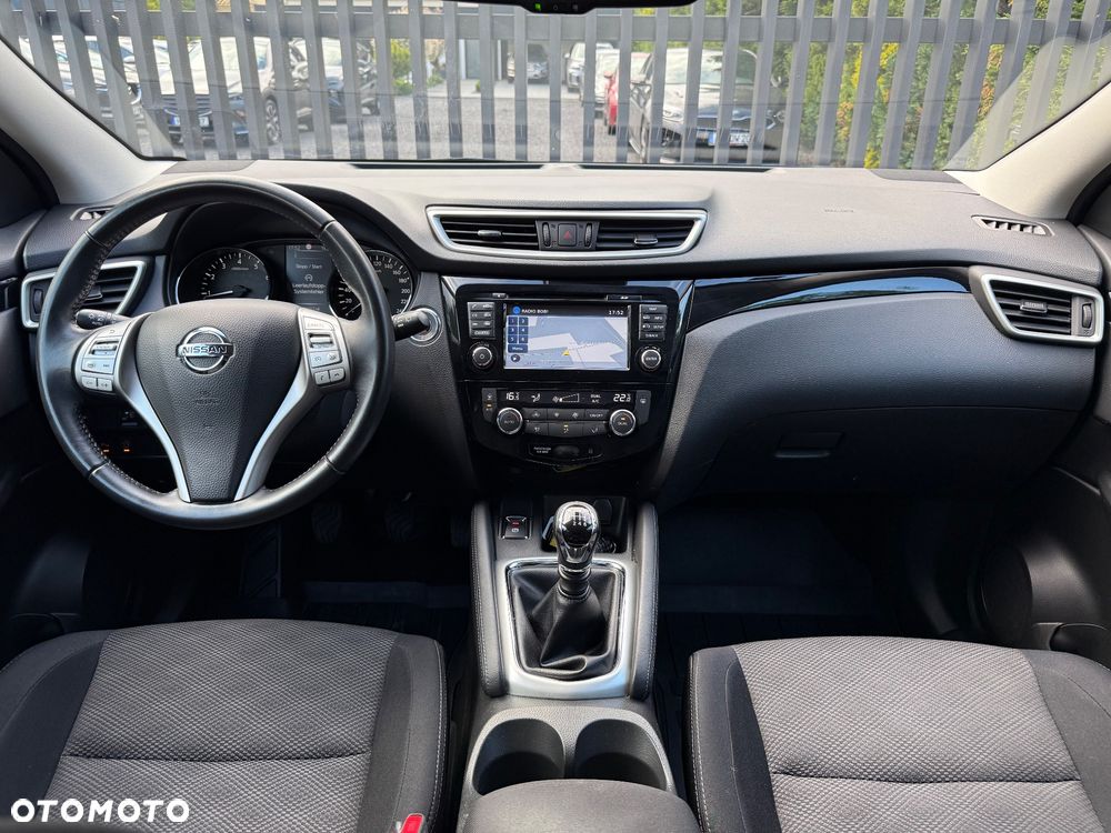 Nissan Qashqai 1.6 DIG-T N-Connecta - 12