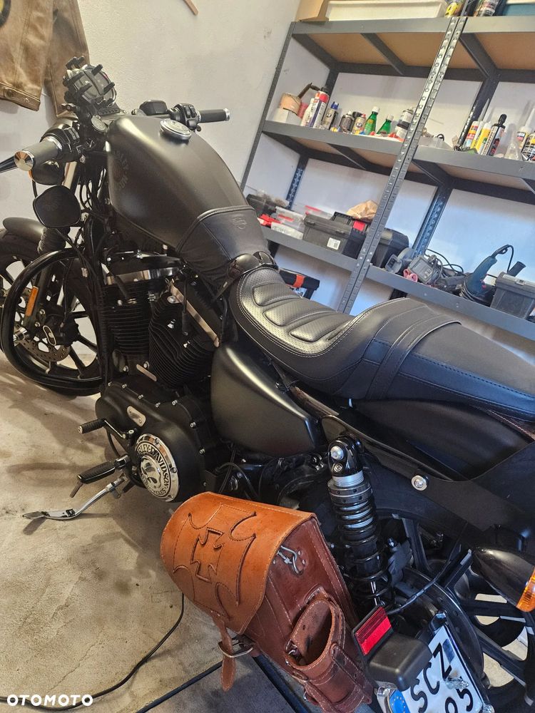Harley-Davidson Sportster Iron 883 - 5