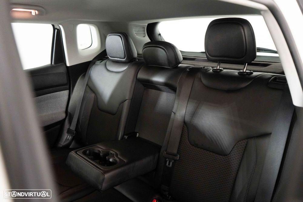 Jeep Compass 1.3 TG Atitude - 11