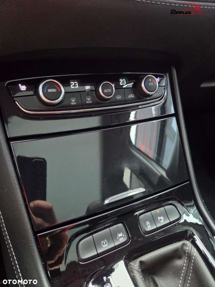 Opel Grandland X - 17