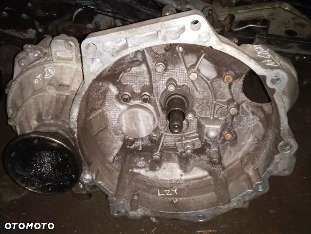 Skrzynia biegów VAG 1.6 TDI Caddy Yeti		LZY		NA CZĘŚCI - 1