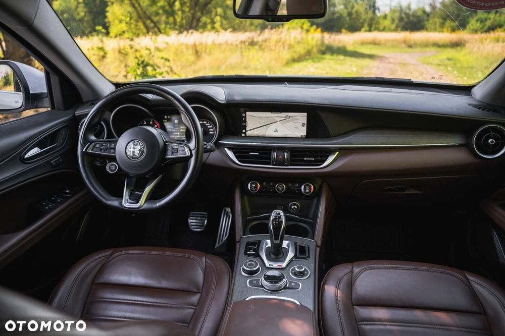 Alfa Romeo Stelvio - 4
