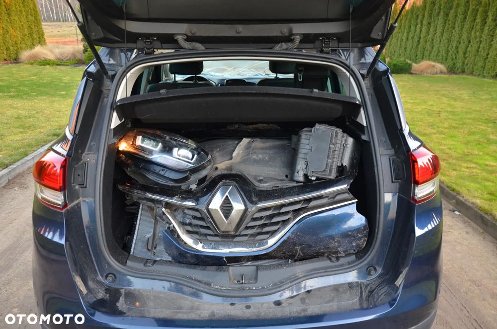 Renault Scenic - 13