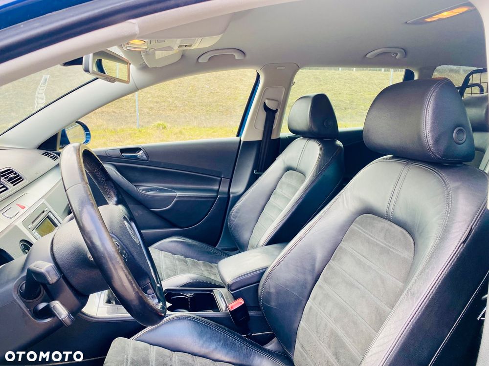 Volkswagen Passat 2.0 TDI Highline - 29