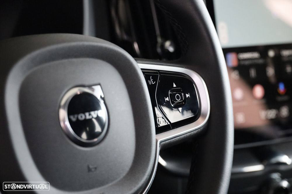 Volvo XC 60 2.0 T6 PHEV Black Edition AWD - 18