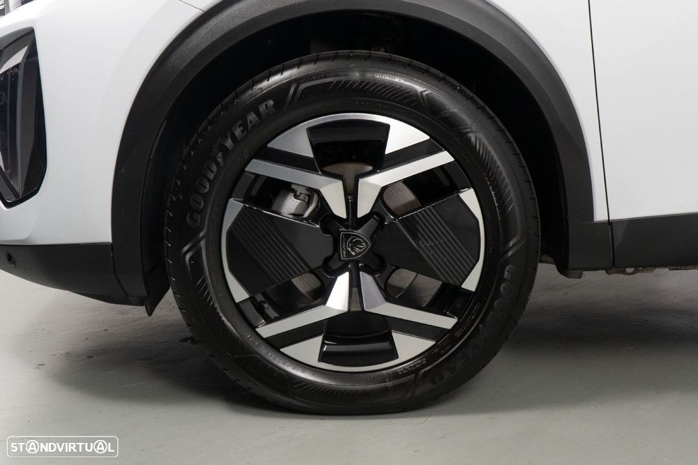 Peugeot 2008 1.2 PureTech Allure Pack - 26
