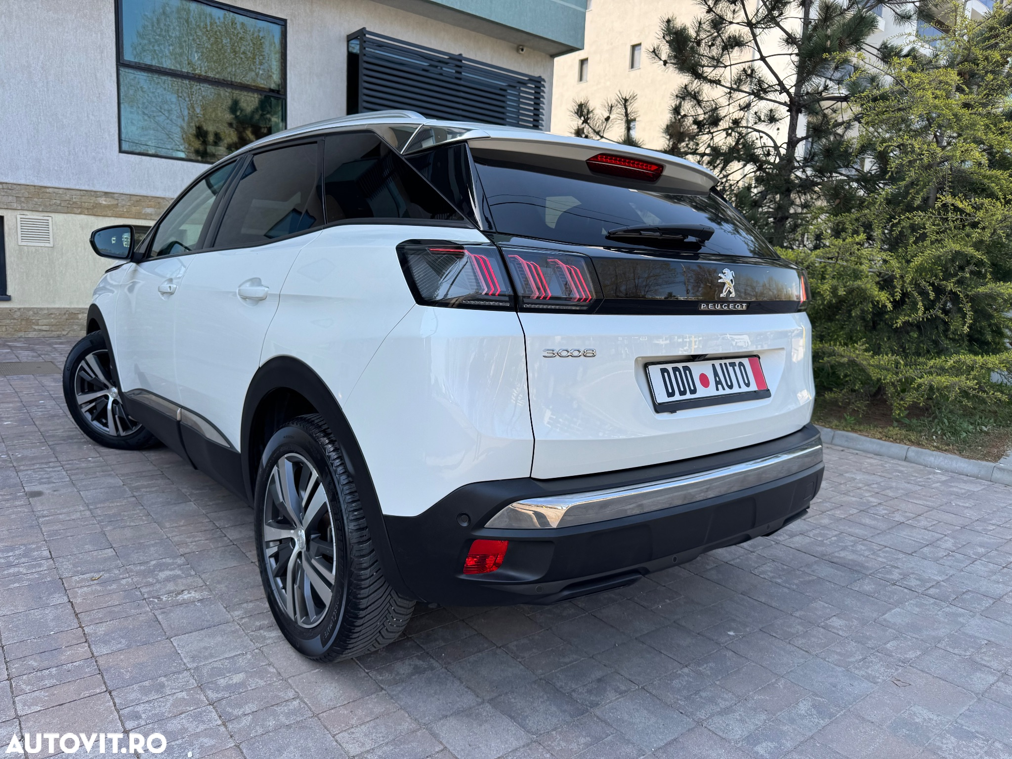 Peugeot 3008 PureTech 130 Stop & Start GPF EAT8 Active Pack - 32
