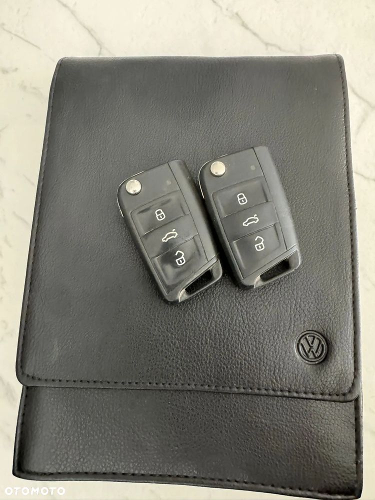 Volkswagen Golf 1.2 TSI BlueMotion Technology Lounge - 20