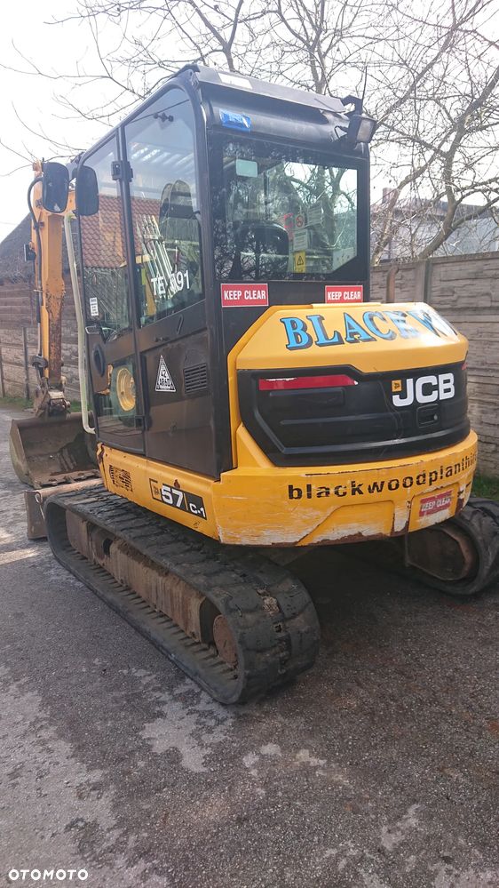 JCB - 6