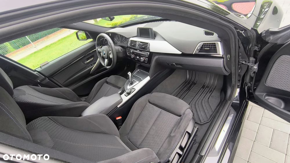 BMW 3GT 320d xDrive GT M Sport - 31