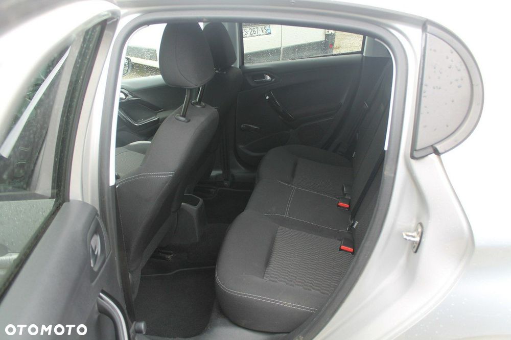 Peugeot 208 - 10