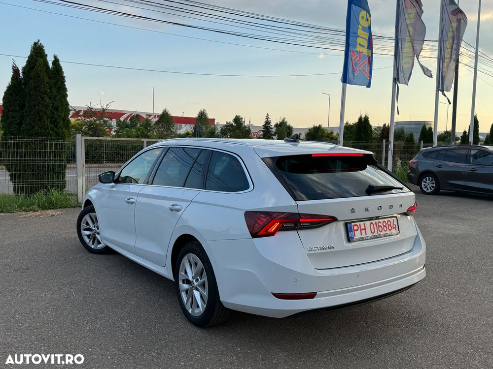 Skoda Octavia 2.0 TDI STYLE DSG - 21