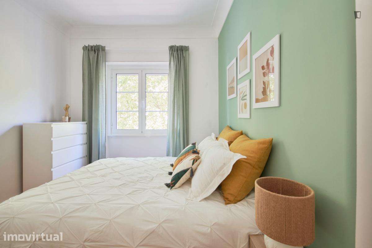 Quarto - localizado em Roma-Areeiro Lisbon - Grande imagem: 3/39