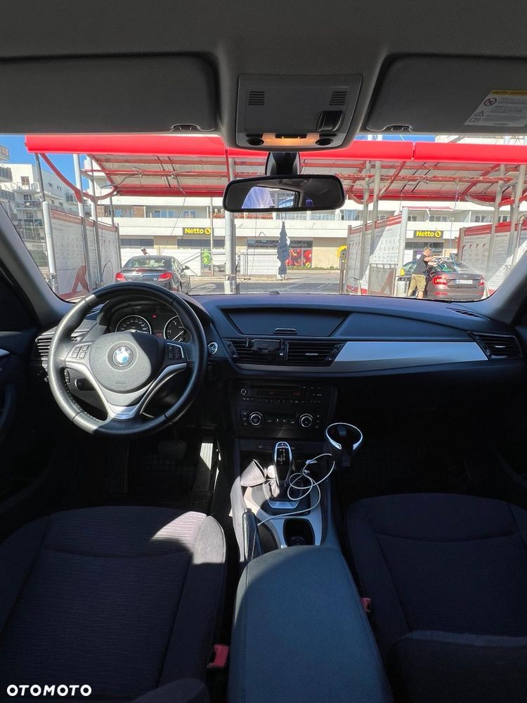 BMW X1 xDrive20d - 9