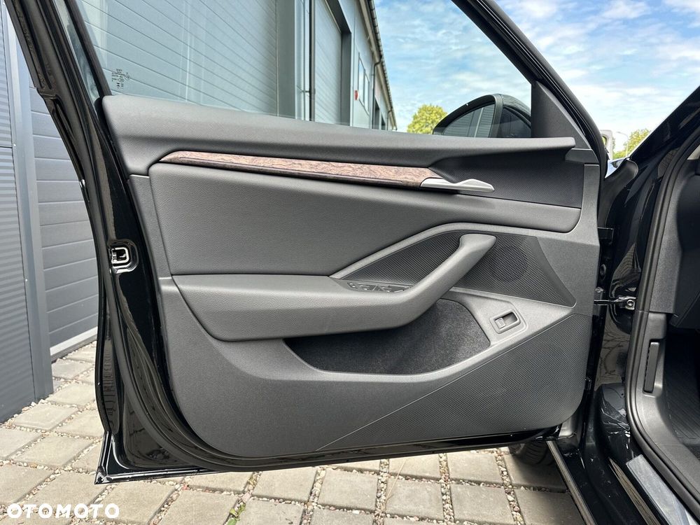 Skoda Superb 2.0 TSI 4x4 L&K DSG - 11