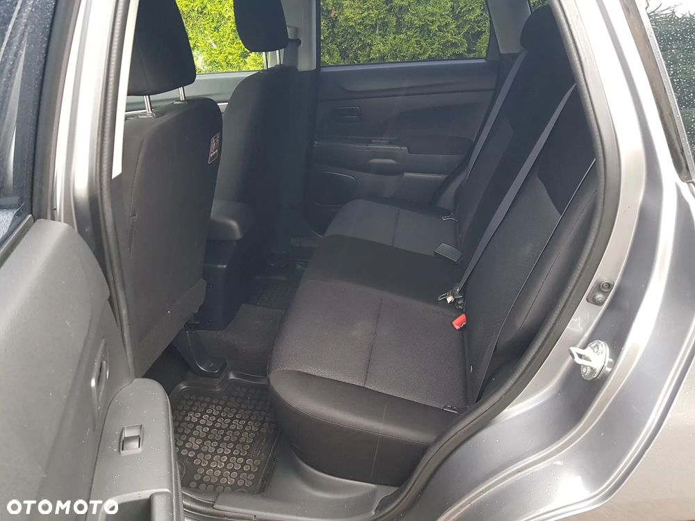 Mitsubishi ASX - 11