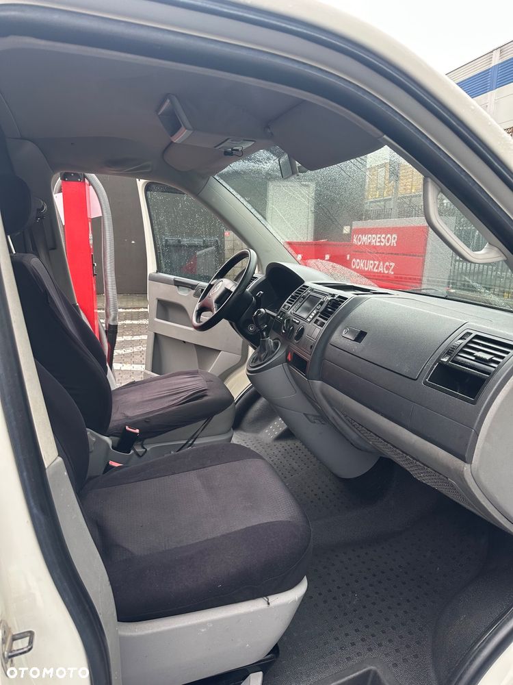 Volkswagen Transporter - 12