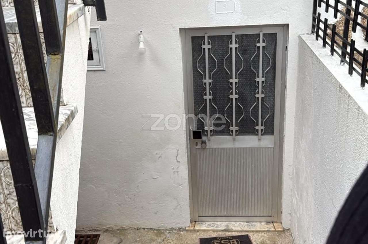 Andar Moradia T2 - Grande imagem: 2/10