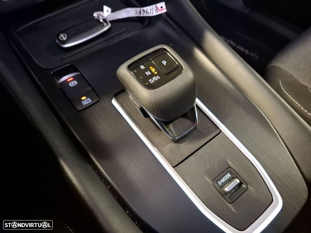 Nissan Qashqai 1.3 DIG-T N-Connecta LED+SKY Xtronic - 13