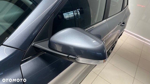 MG ZS Hybrid+ - 10