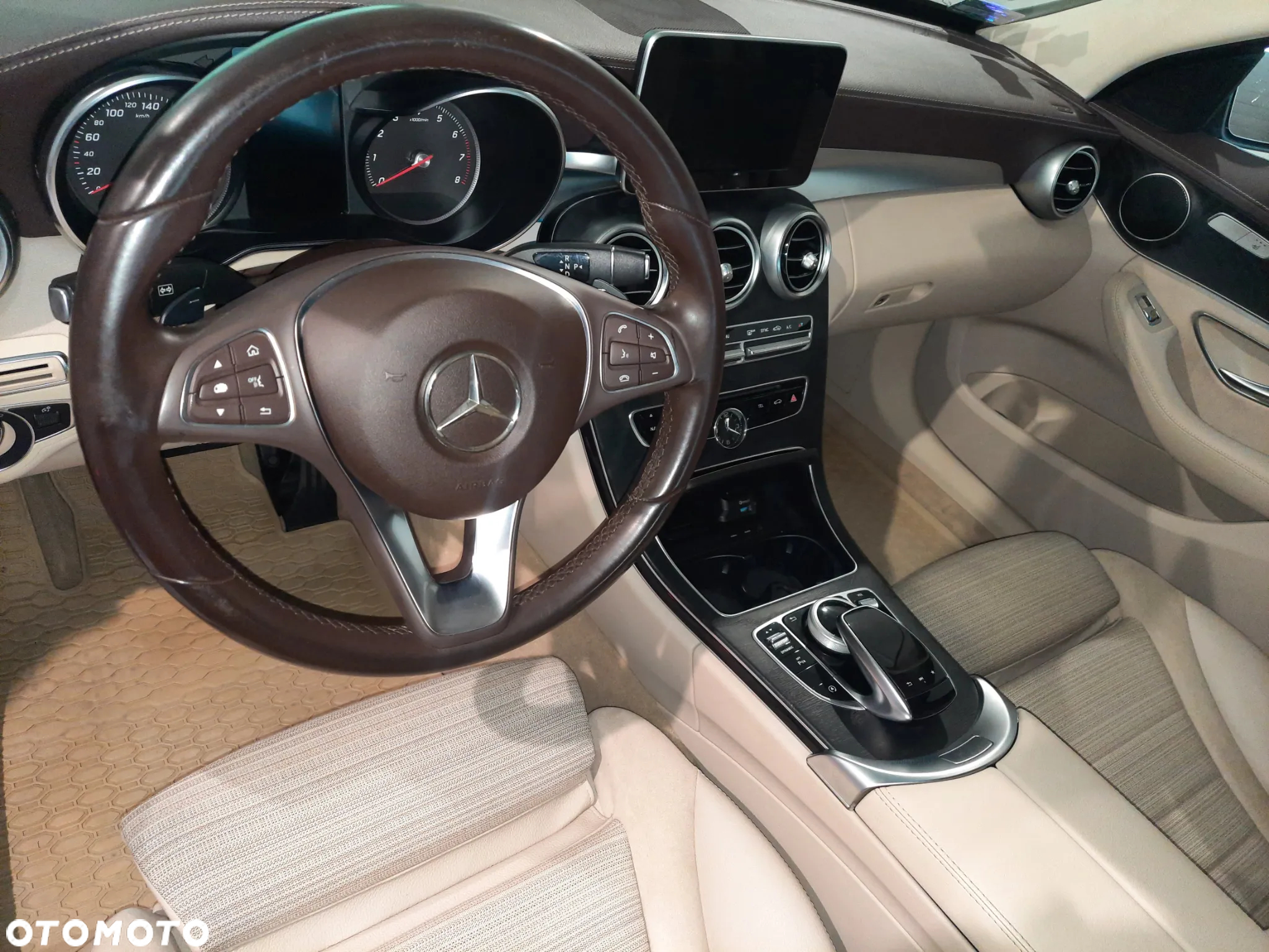 Mercedes-Benz Klasa C - 12