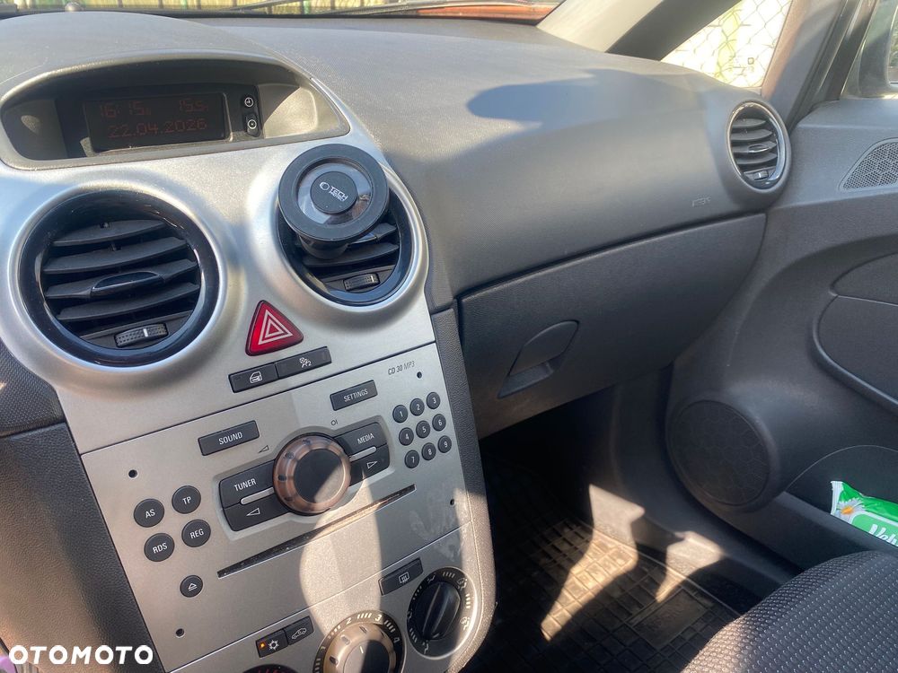 Opel Corsa 1.2 16V Enjoy - 3