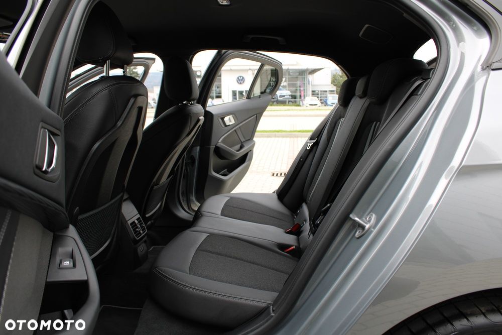 BMW Seria 1 120d xDrive Luxury Line - 33