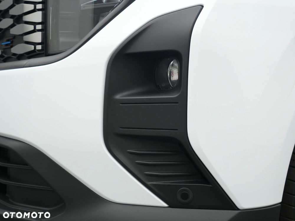 Ford E-Transit Courier Van 136KM Trend - 25