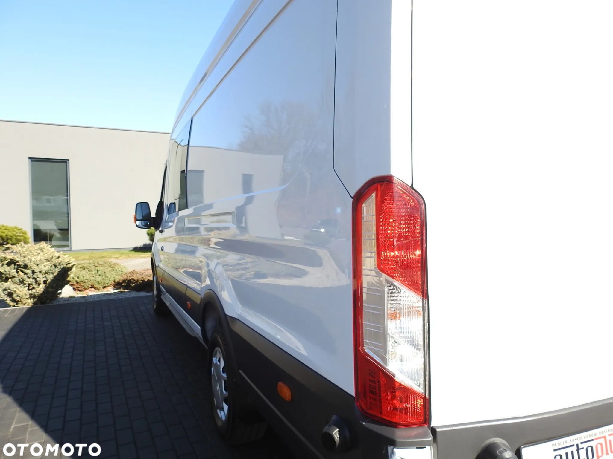 Ford TRANSIT  FURGON BRYGADÓWKA 6 MIEJSC TEMPOMAT NAWIGACJA LEDY KLIMATYZACJA 130KM [ D87143 ] - 17