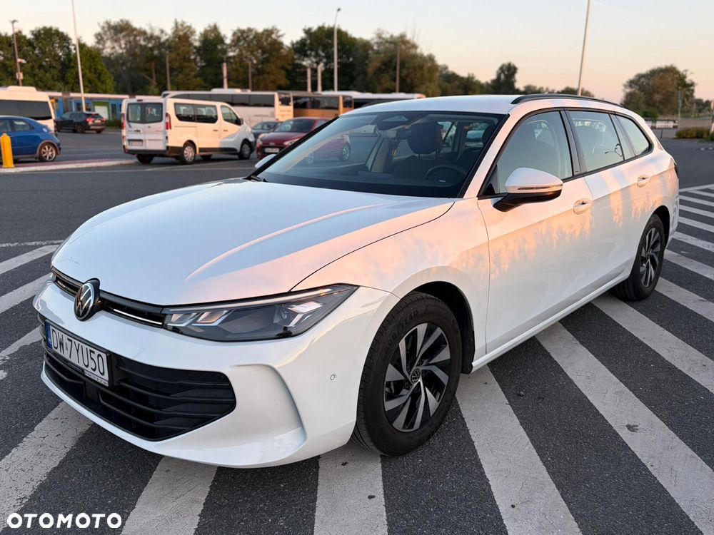 Volkswagen Passat - 4