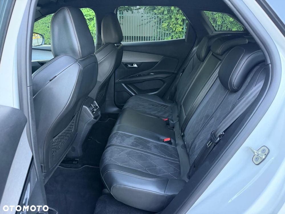 Peugeot 3008 BlueHDi 180 Stop & Start EAT8 GT - 8