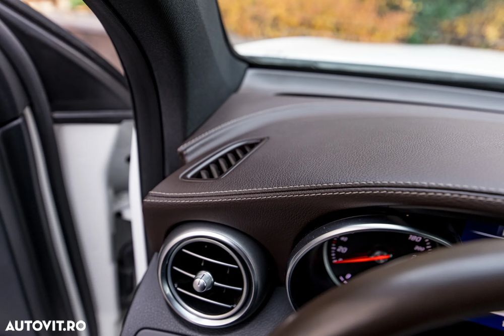 Mercedes-Benz GLC - 22