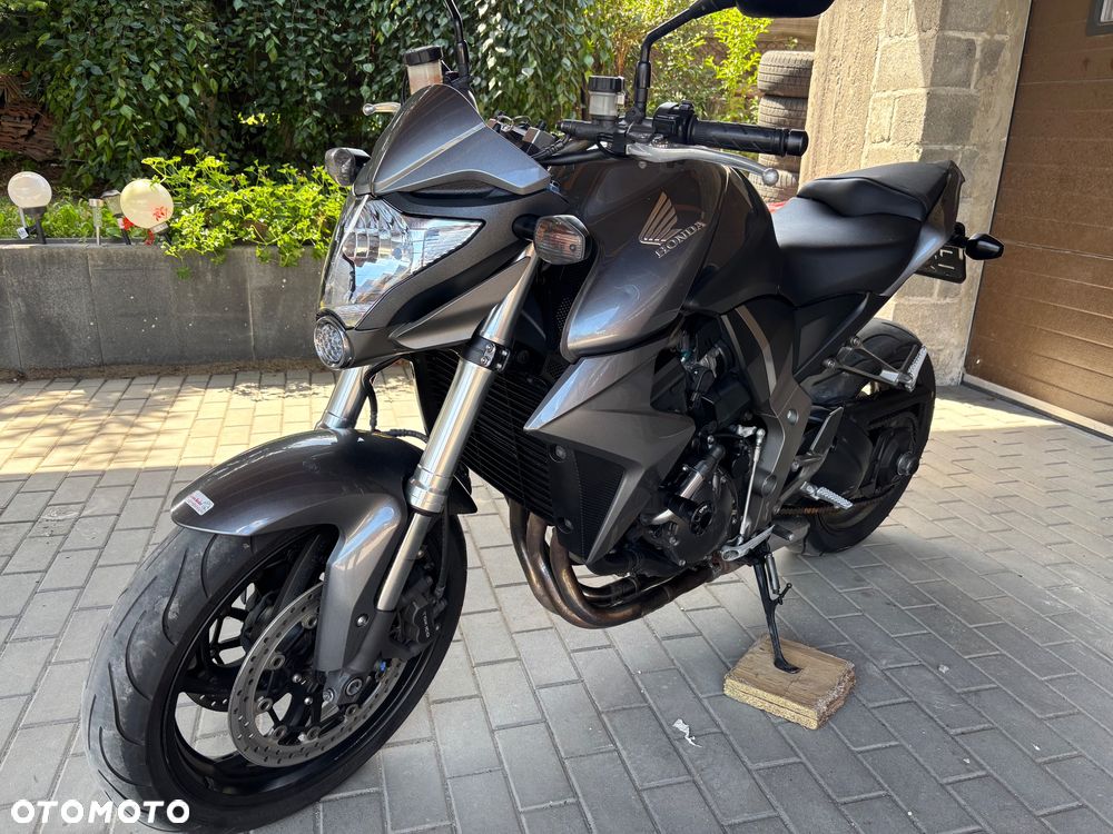 Honda CB - 2