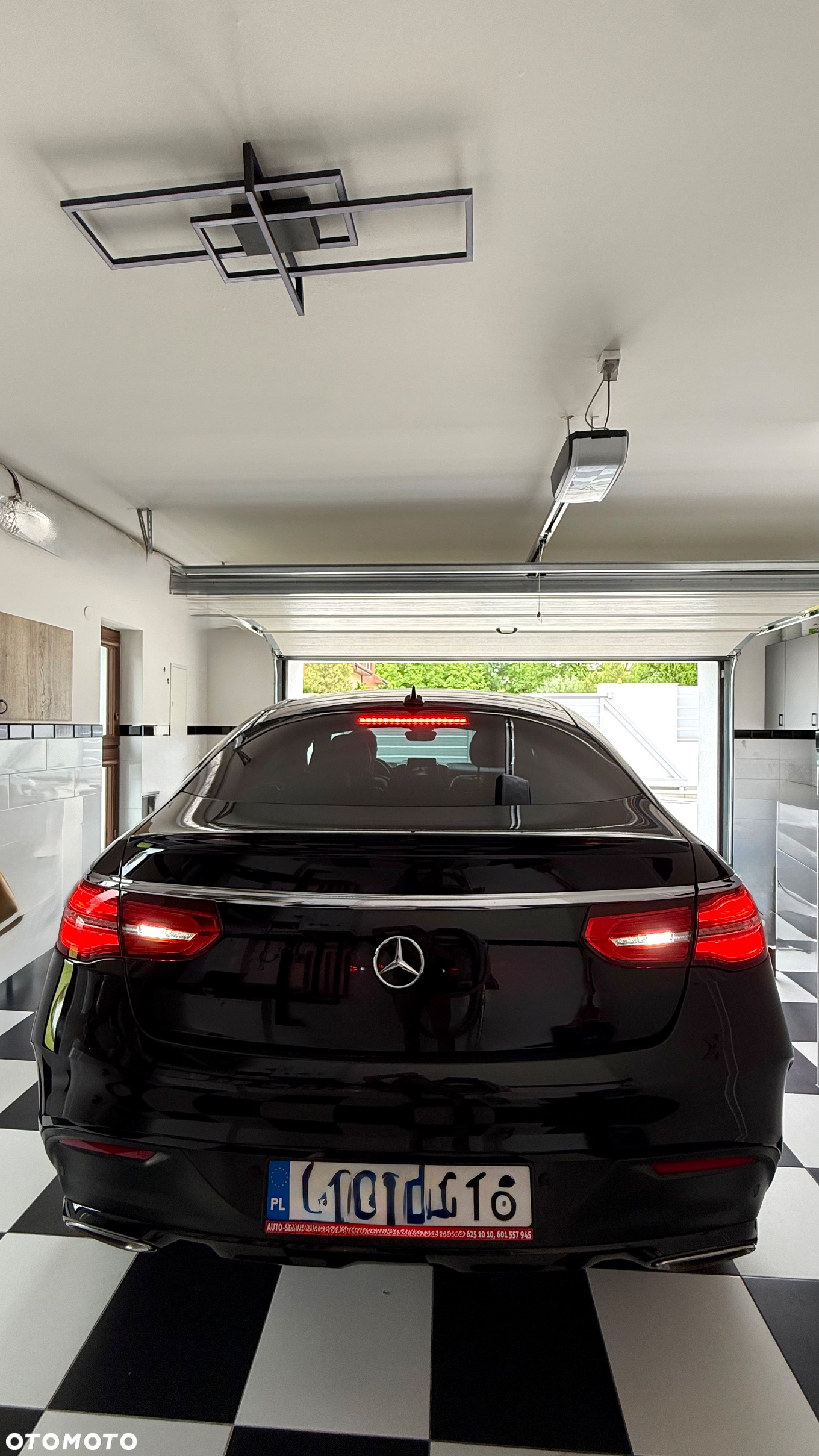 Mercedes-Benz GLE 400 4-Matic 9G-TRONIC - 32