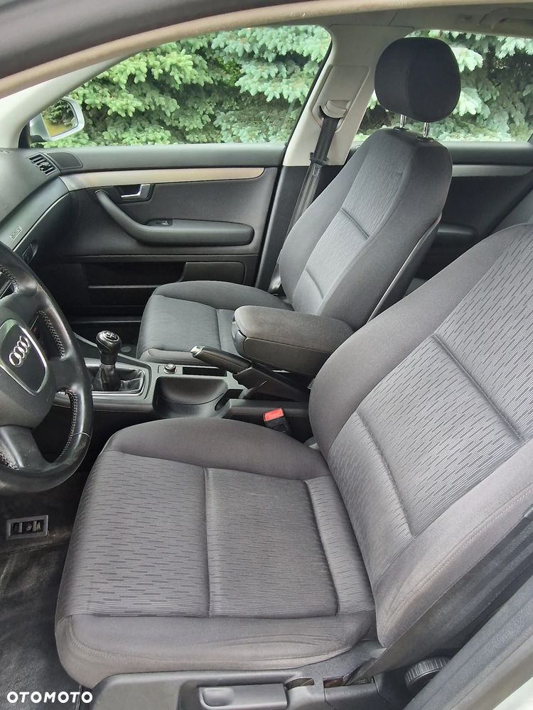 Audi A4 Avant 1.8 T quattro - 22
