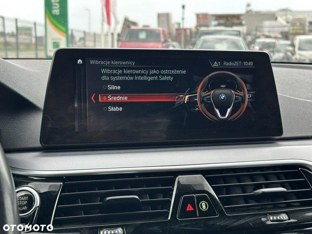 BMW Seria 5 520d Touring M Sport Edition - 24