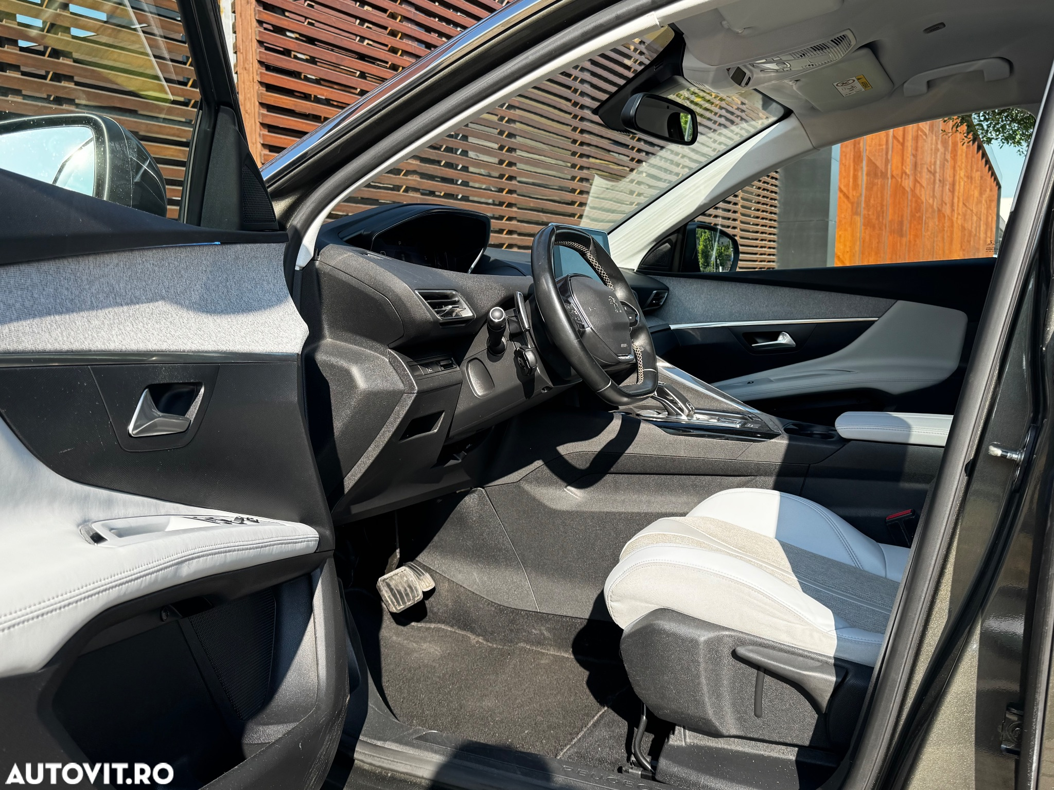 Peugeot 3008 1.5 BlueHDI 130 EAT8 Allure Pack - 16