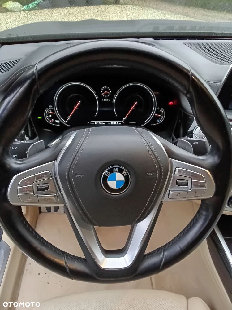 BMW Seria 7 740d xDrive - 12
