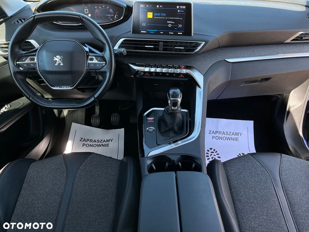 Peugeot 3008 1.2 PureTech Allure S&S - 24