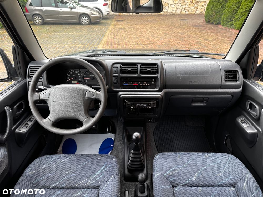 Suzuki Jimny 1.3 - 9
