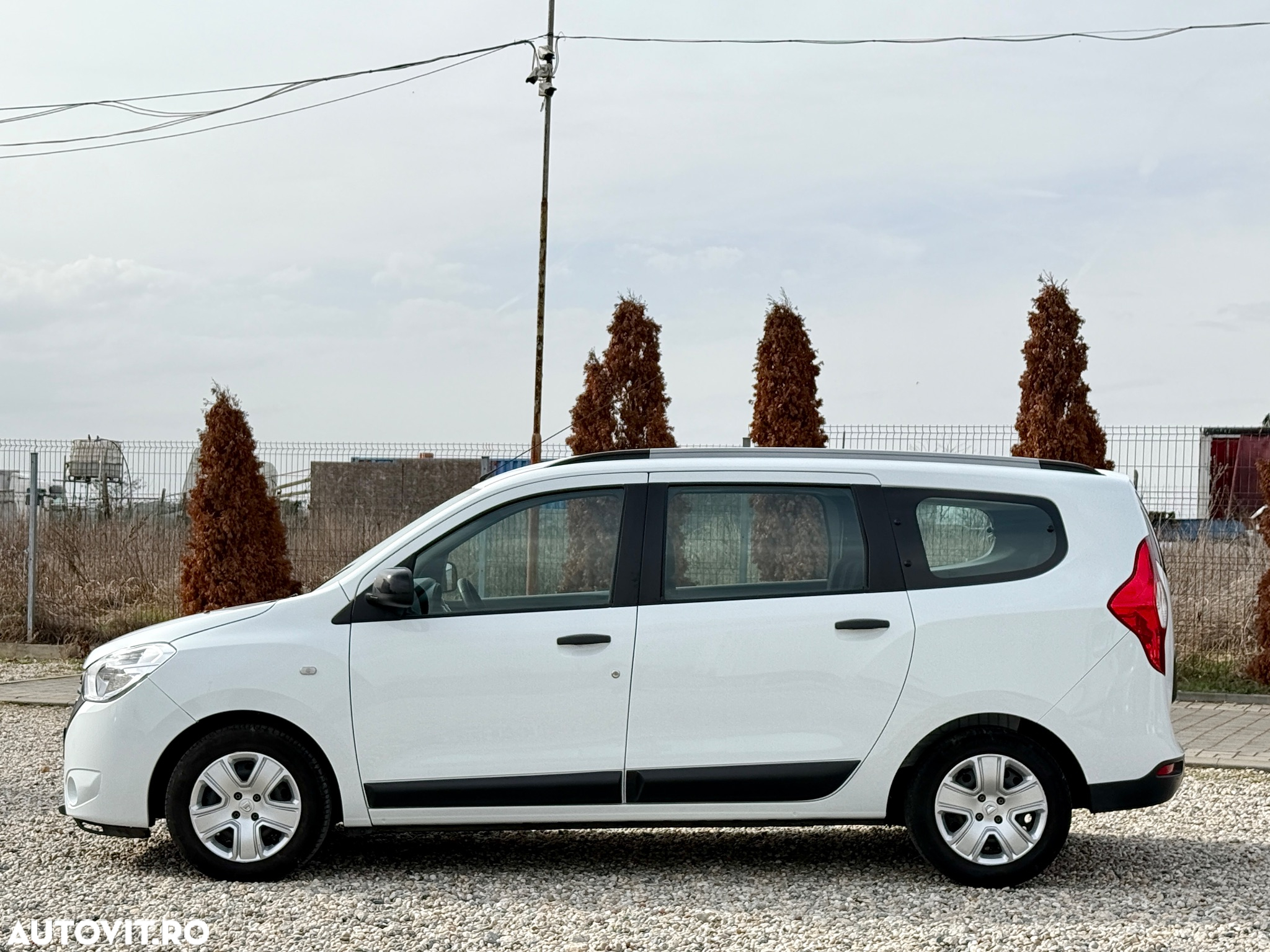 Dacia Lodgy 1.5 Blue dCi Laureate - 13
