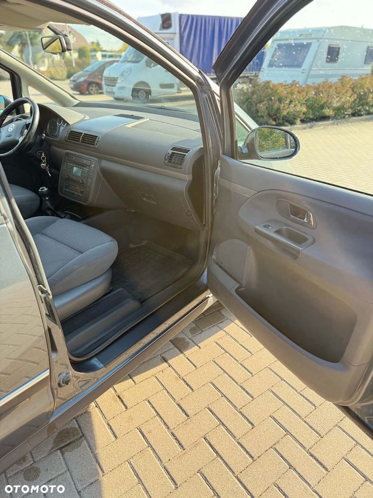Volkswagen Sharan - 2