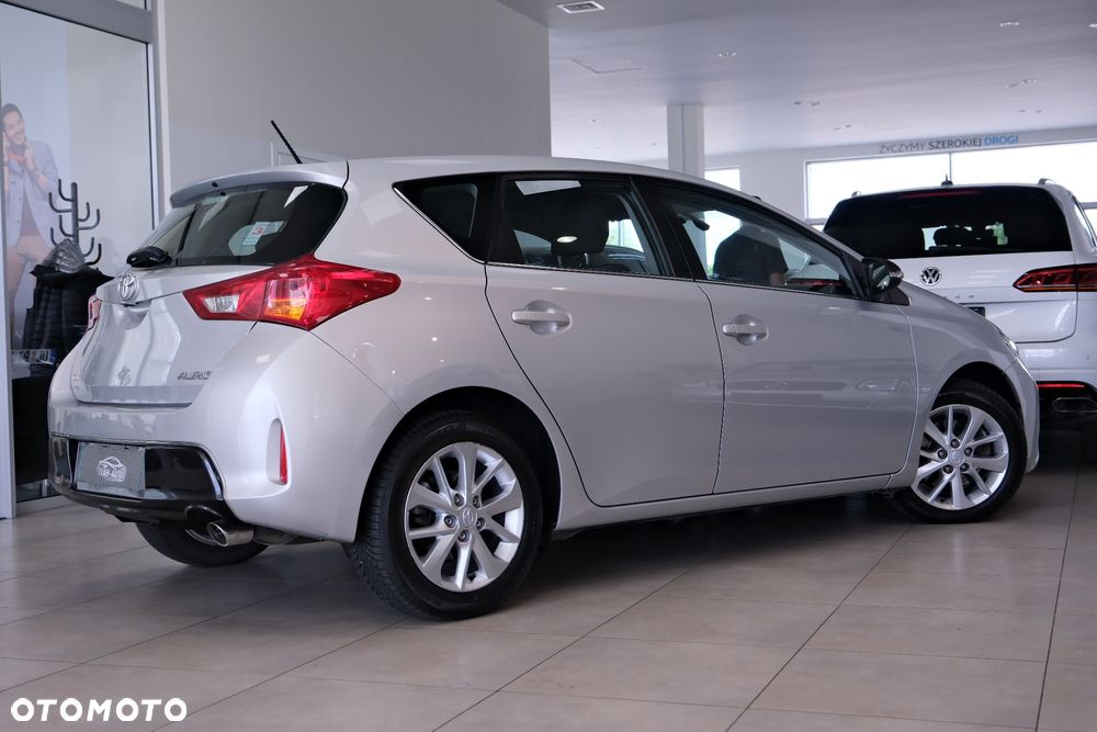 Toyota Auris - 17