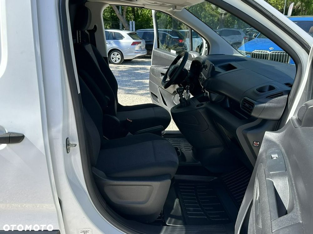Toyota Proace City - 16