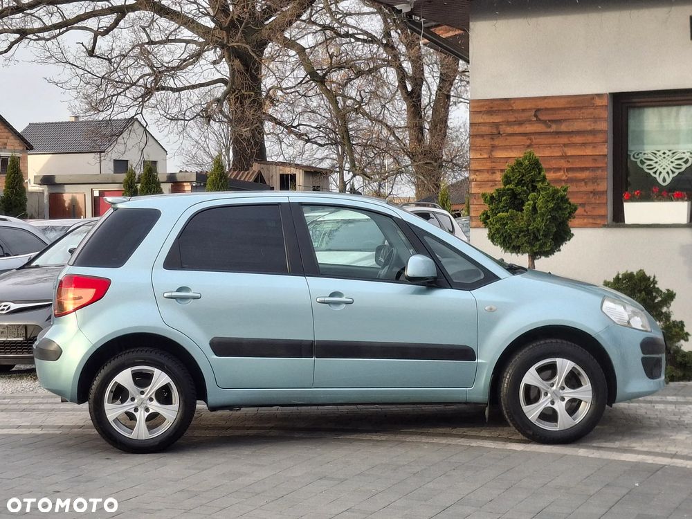 Suzuki SX4 1.6 GS / Premium - 18
