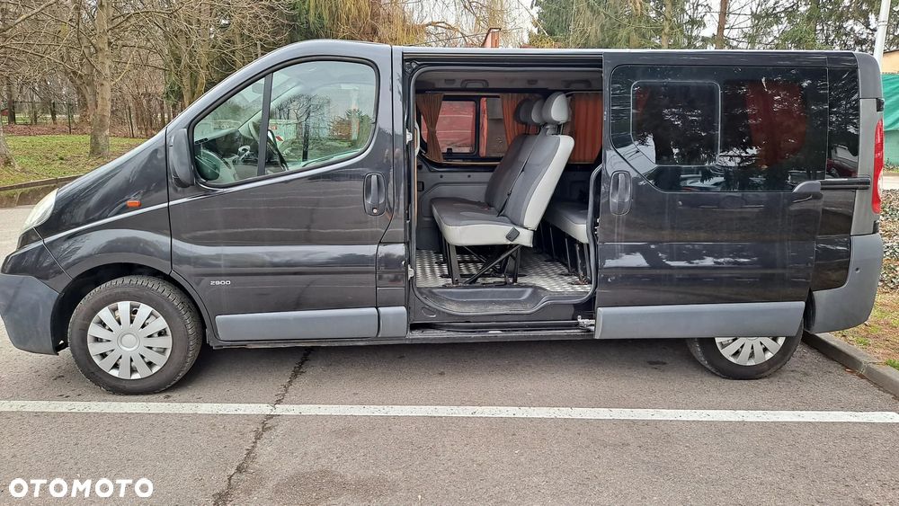 Opel Vivaro - 8