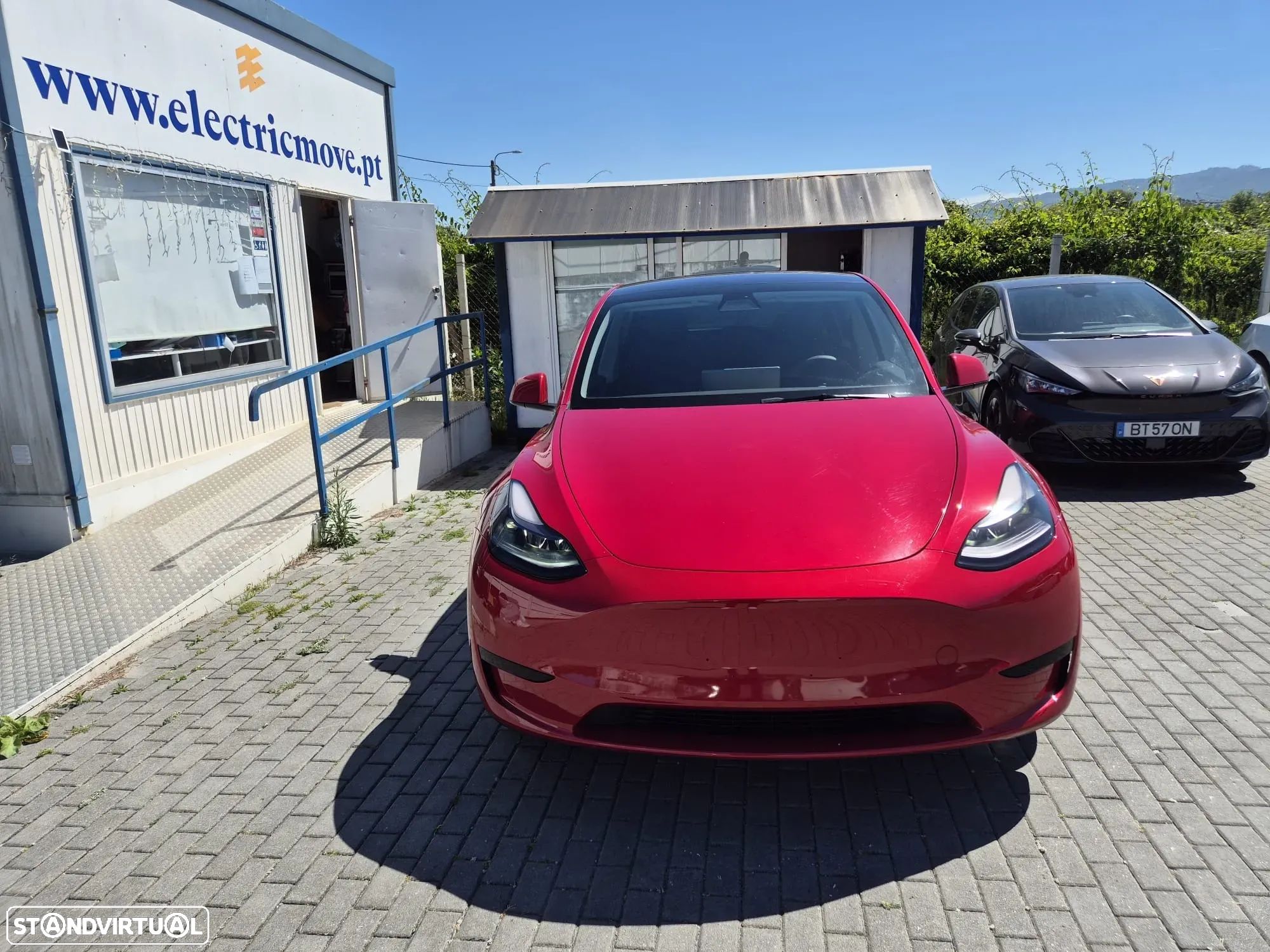 Tesla Model Y RWD - 1