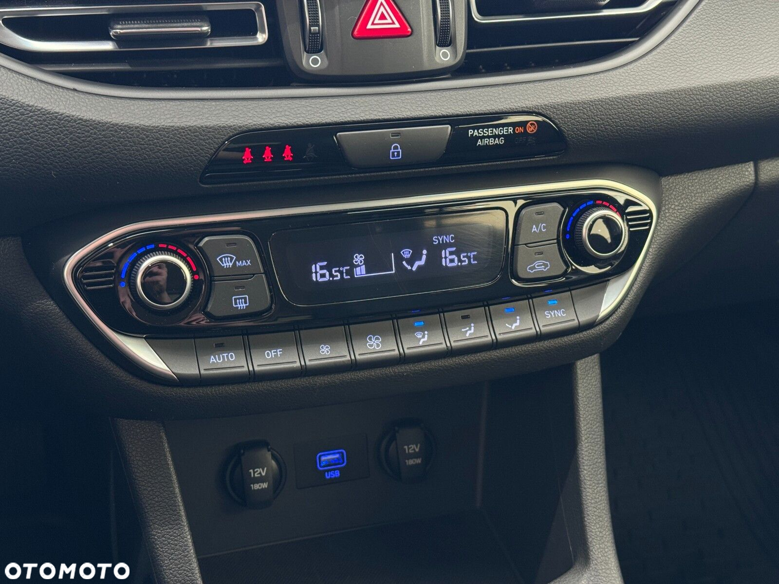 Hyundai i30 - 30