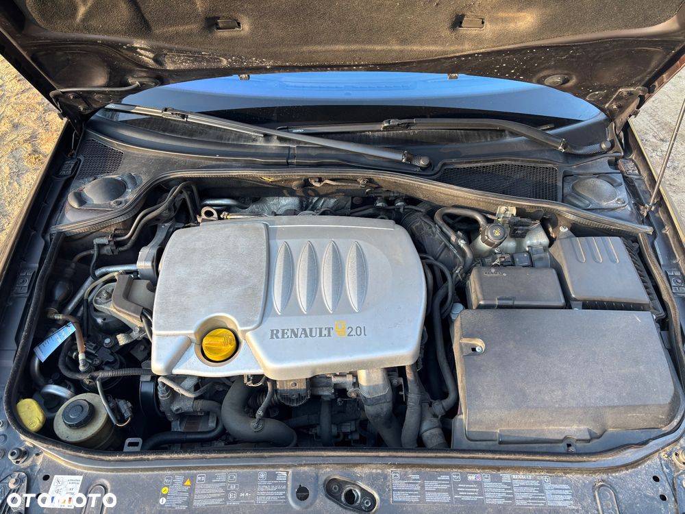 Renault Laguna 2.0 dCi FAP Initiale - 30