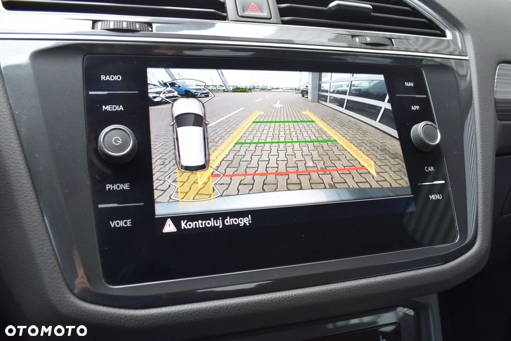 Volkswagen Tiguan Allspace - 16